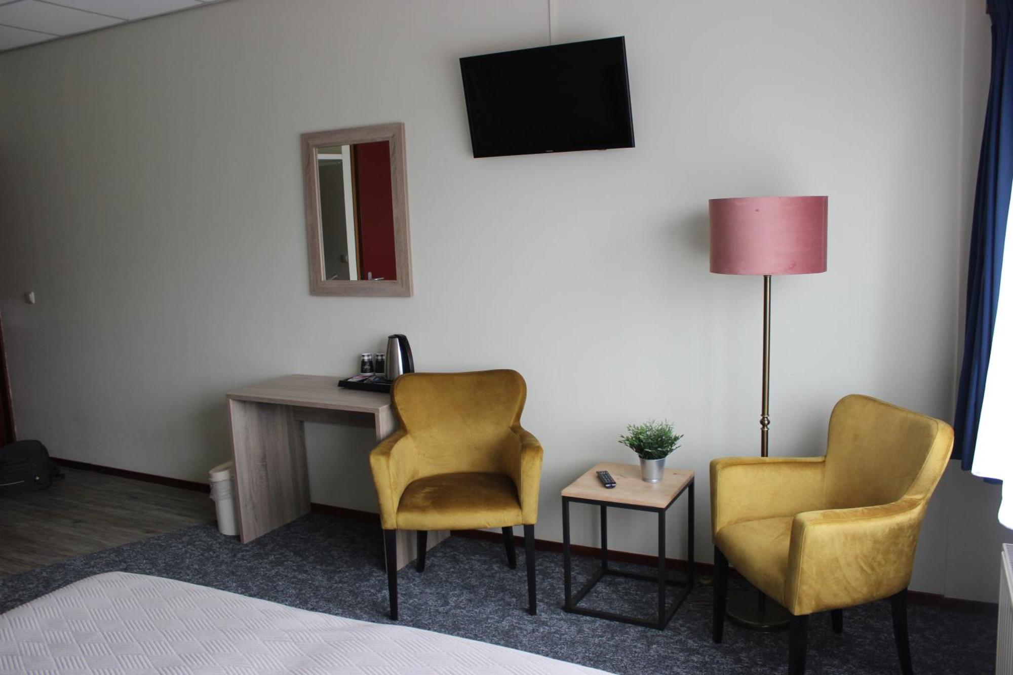 Hotel "De Klok" Buren  Eksteriør bilde