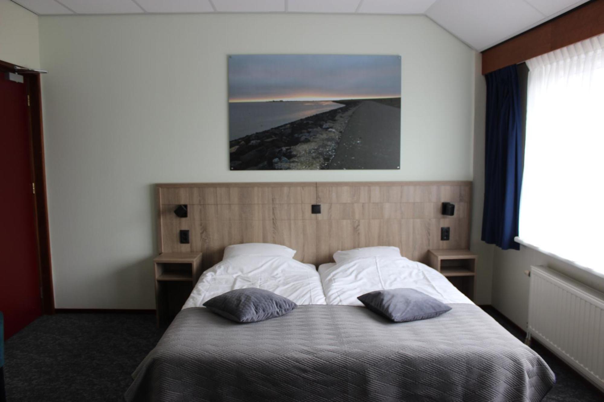 Hotel "De Klok" Buren  Eksteriør bilde