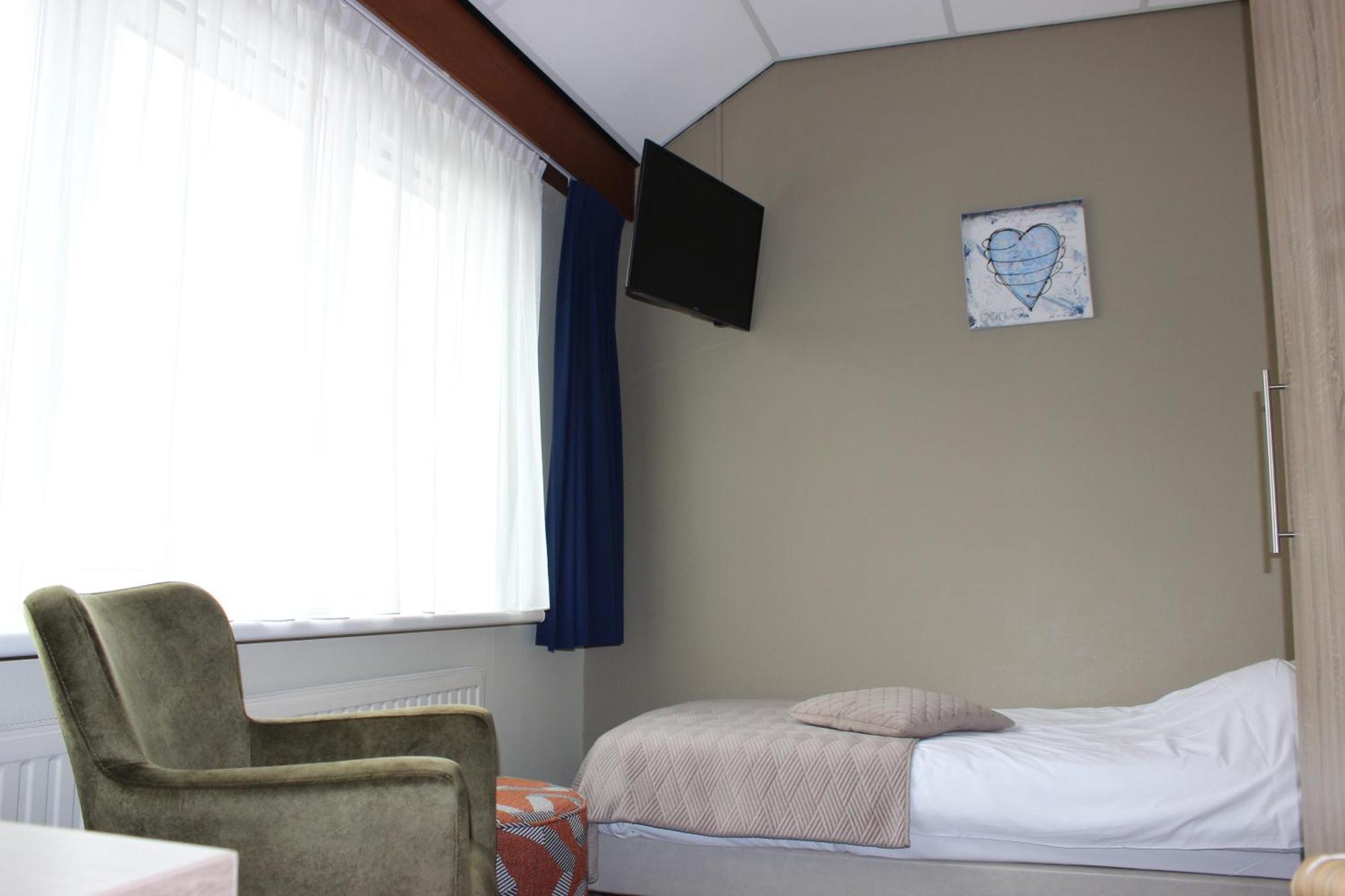 Hotel "De Klok" Buren  Eksteriør bilde