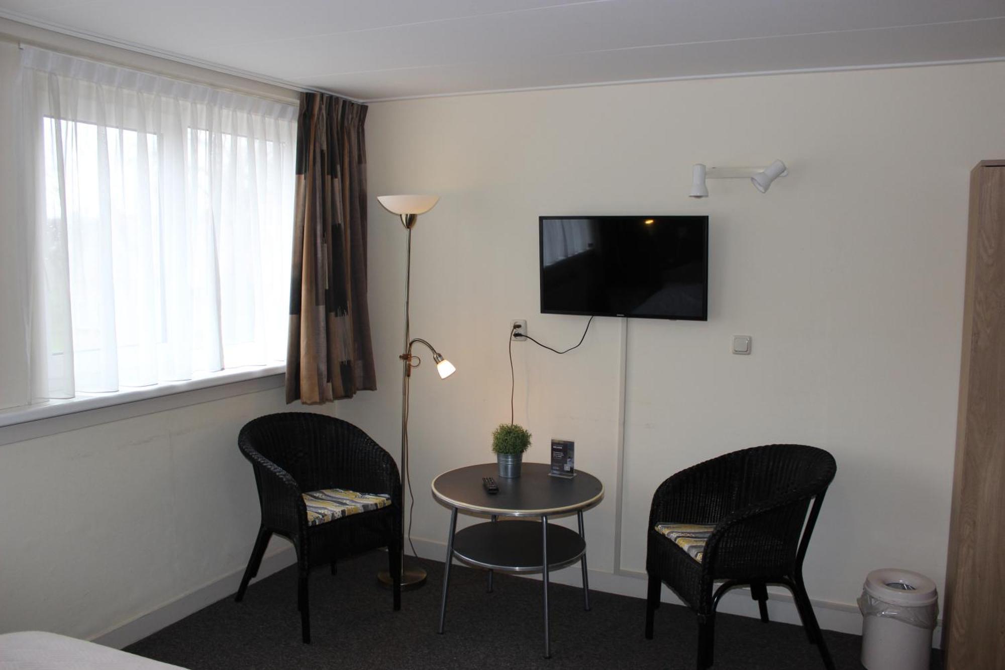 Hotel "De Klok" Buren  Rom bilde
